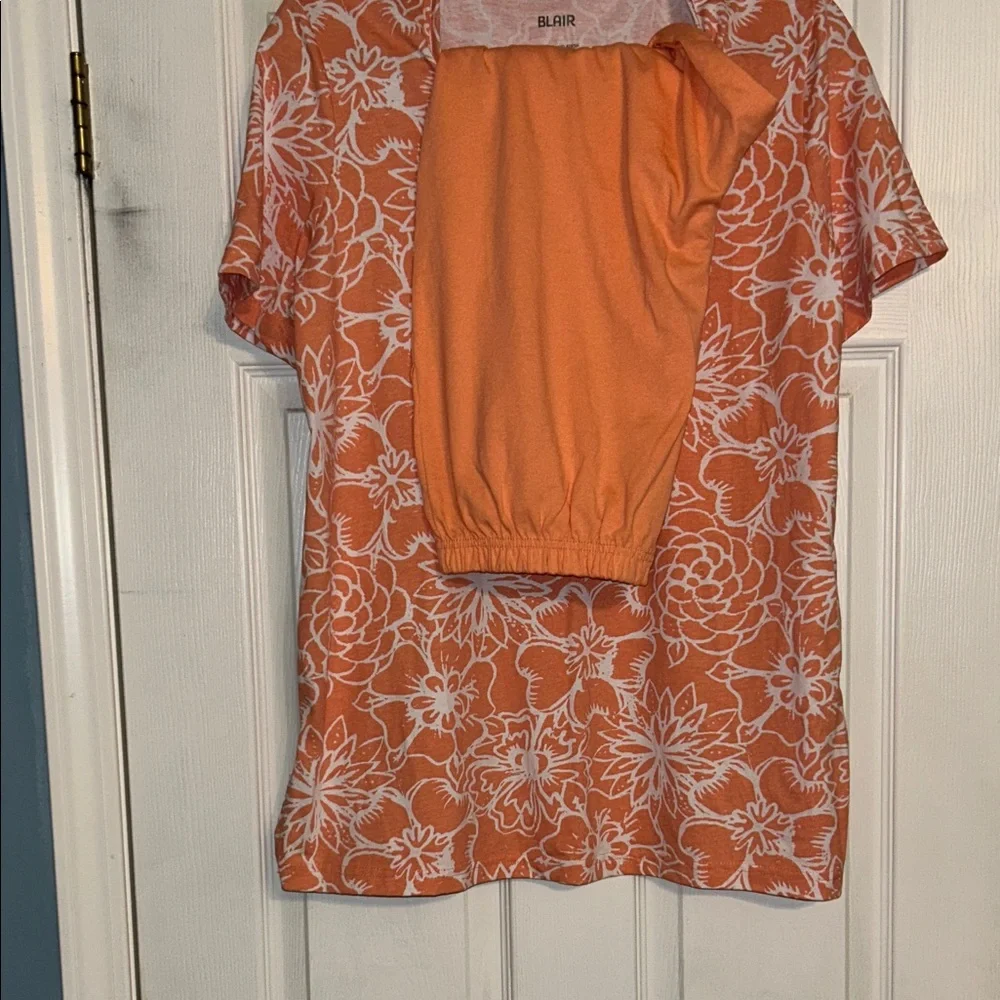 Blair Women's Orange and White Floral Tee with capri pants - Picture 1 of 2